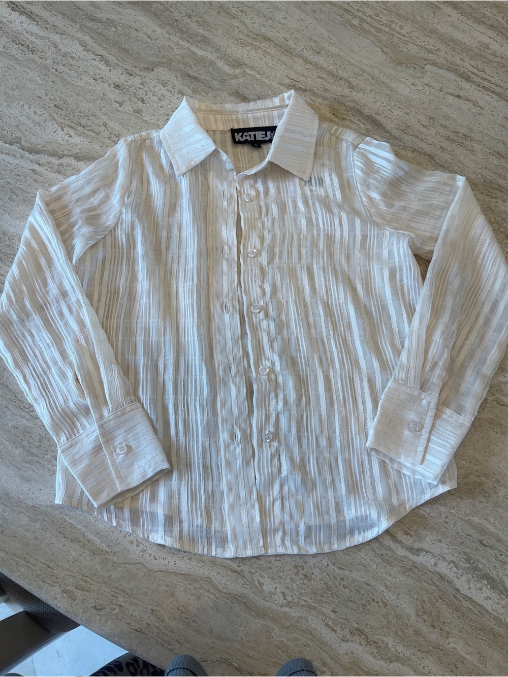 Katie J Cream Textured Button-Down Shirt (girls Sm)